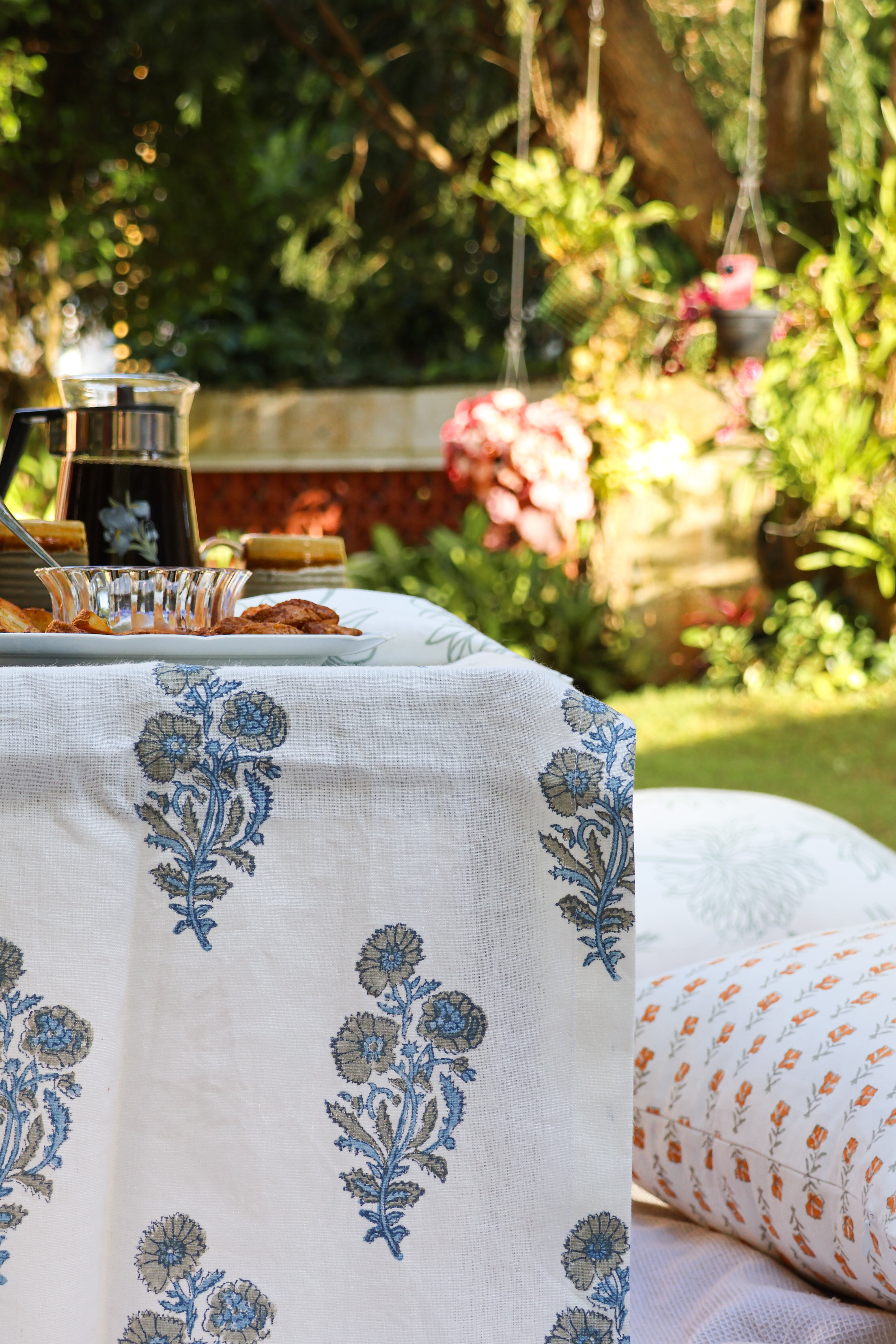 table runner「百花繚乱」　帯リメイク　正絹 Noor - Pure Linen Handprinted Table Runner - Olive & Pink – Banyan